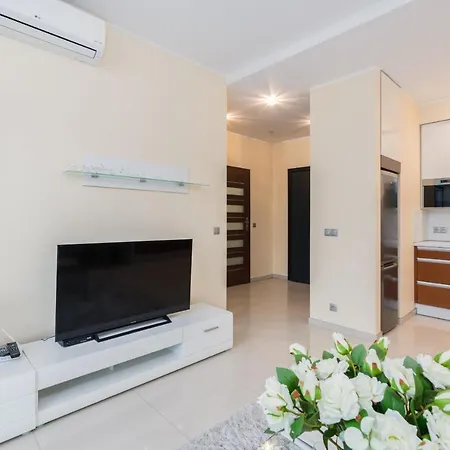 Stary Browar Polwiejska With Ac By Renters