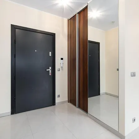 Stary Browar Polwiejska With Ac By Renters * Poznań